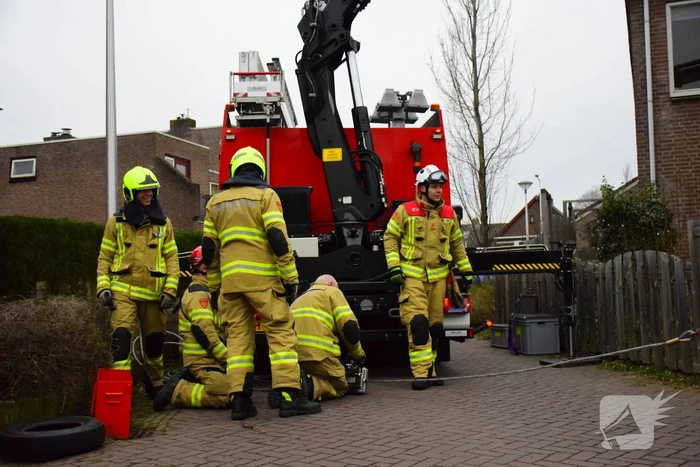 Albert Heijn bezorgdienst laat carport instorten