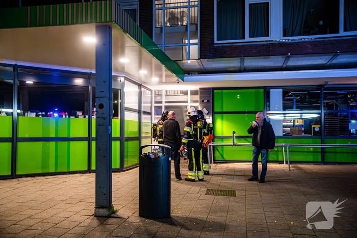 Portiek vol rookontwikkeling na brandstichting