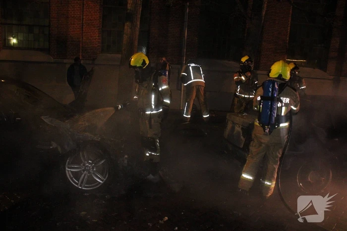 Auto verwoest door brand