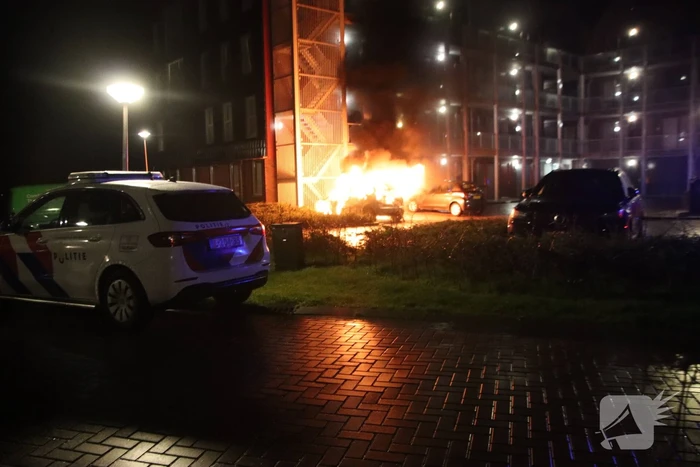 Auto verwoest door brand