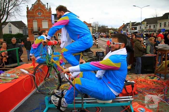 Optocht trekt veel bekijks
