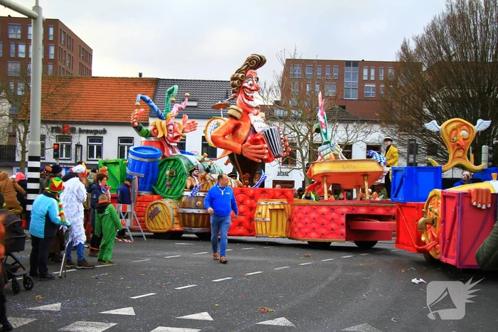 Optocht trekt veel bekijks