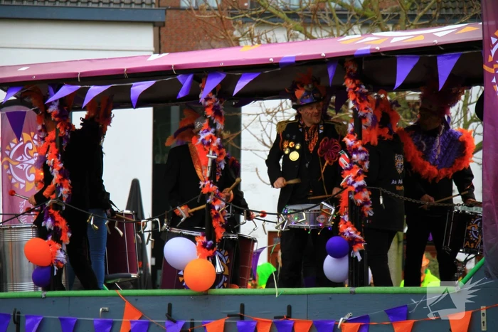 Optocht trekt veel bekijks
