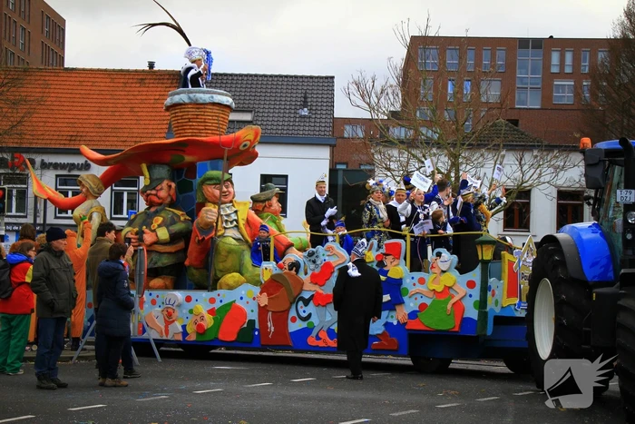 Optocht trekt veel bekijks