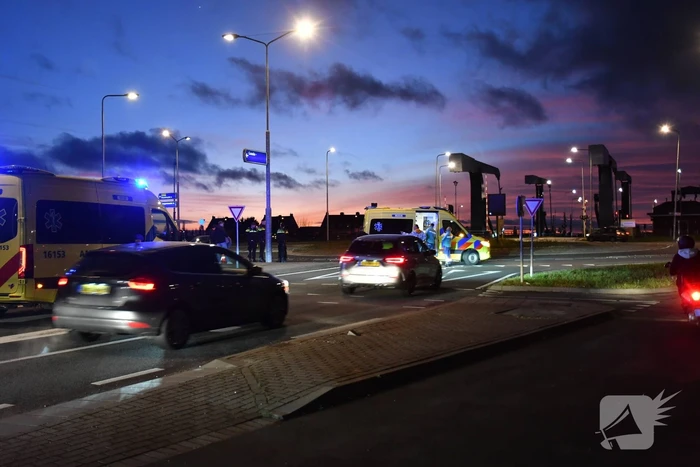 Persoon gewond na val van carnavalswagen