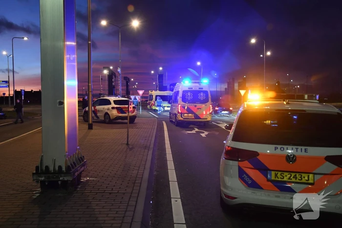 Persoon gewond na val van carnavalswagen