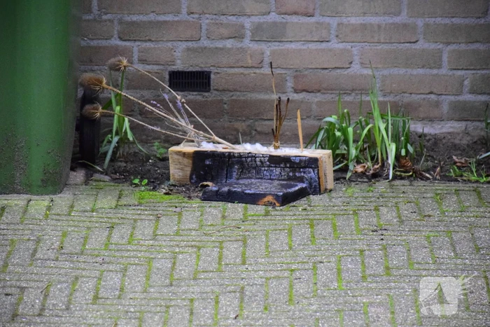 Kaars zorgt voor brand in woning