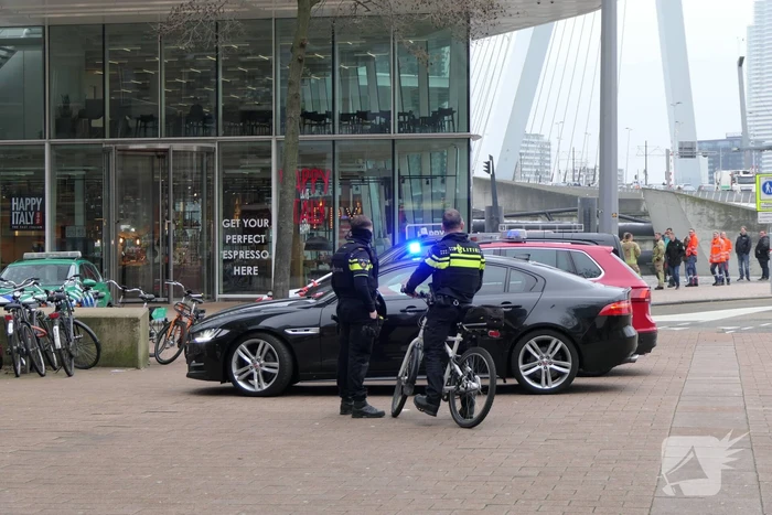 Bommelding bij De Rotterdam