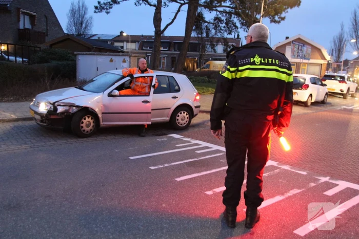 Twee auto's beschadigd bij ongeval, bestuurder onder invloed