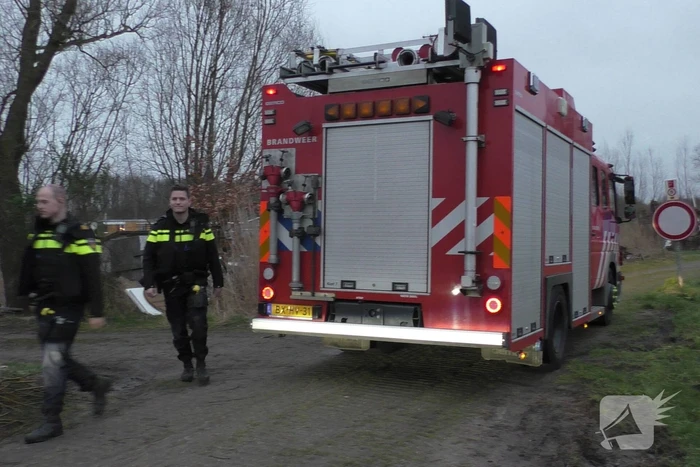 Brand op woonboot blijkt afvalverbranding