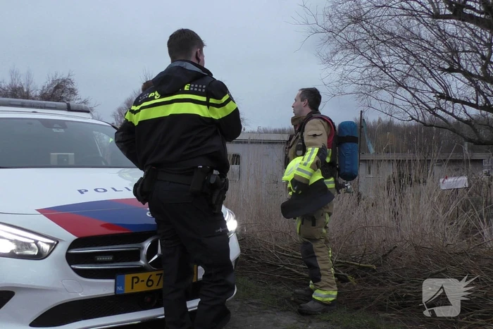 Brand op woonboot blijkt afvalverbranding