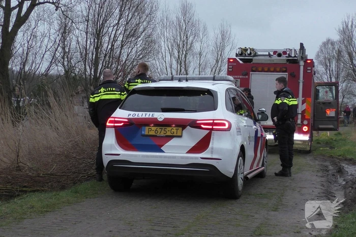Brand op woonboot blijkt afvalverbranding
