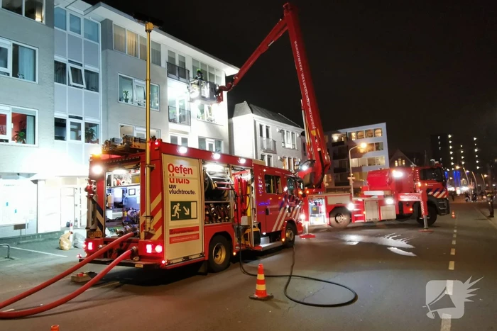 Veel rook bij brand in appartementencomplex