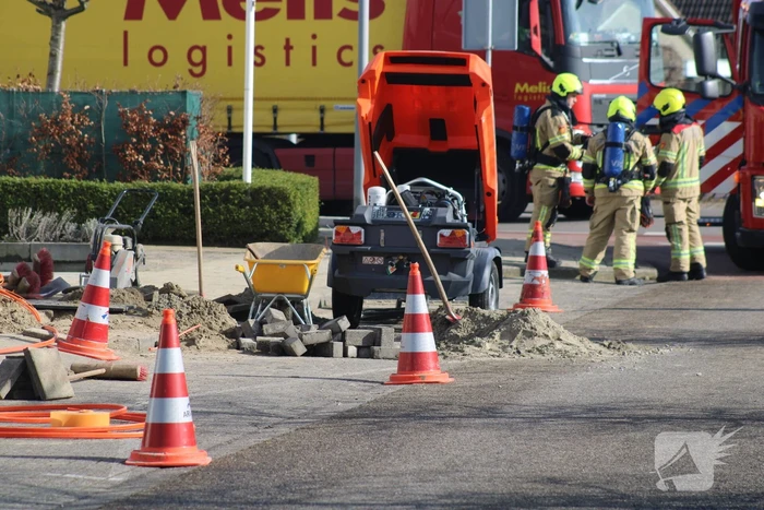 Gasleiding geraakt bij graafwerkzaamheden