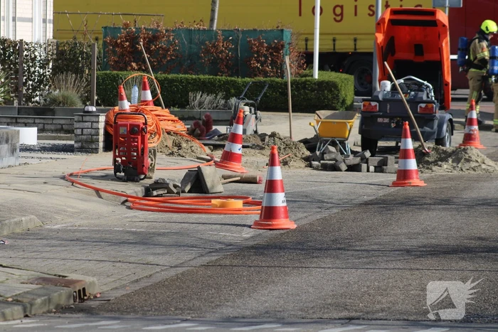 Gasleiding geraakt bij graafwerkzaamheden
