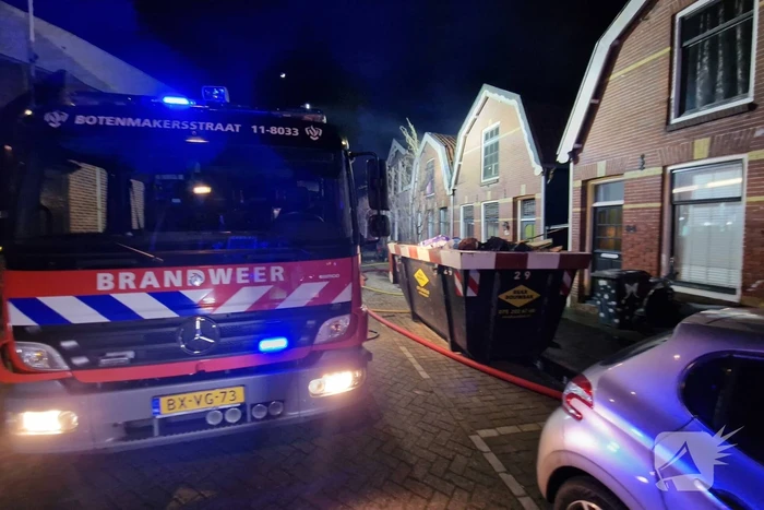 Veel rook na uitslaande brand