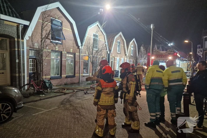 Veel rook na uitslaande brand