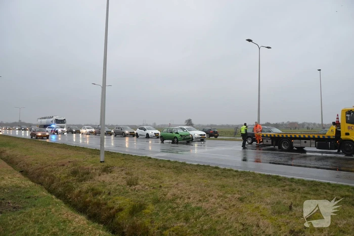 Schade bij kop-staartbotsing voor verkeerslichten