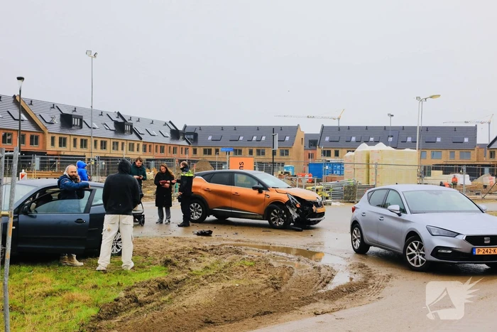 Flinke schade bij botsing in Vathorst
