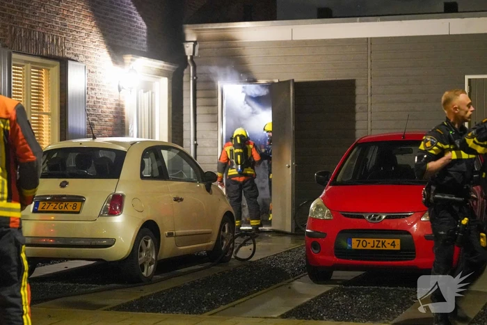 Brand in een schuur naast de woning