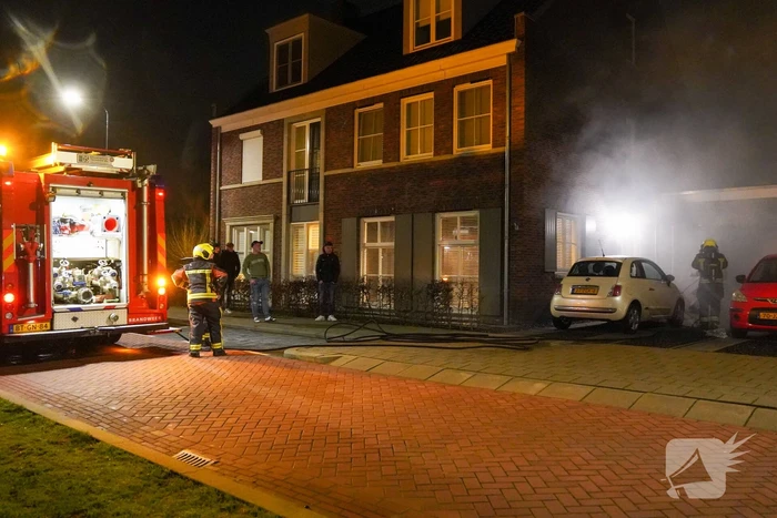 Brand in een schuur naast de woning