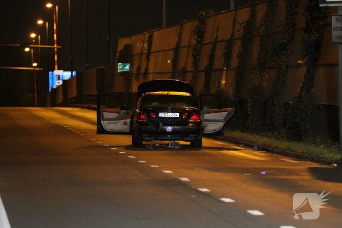 Zwaar gewonde na explosie in auto