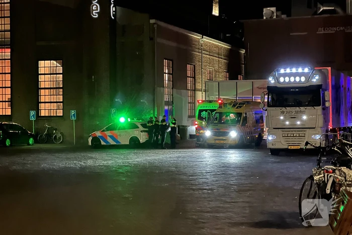 Persoon overleden na val van trap in theater