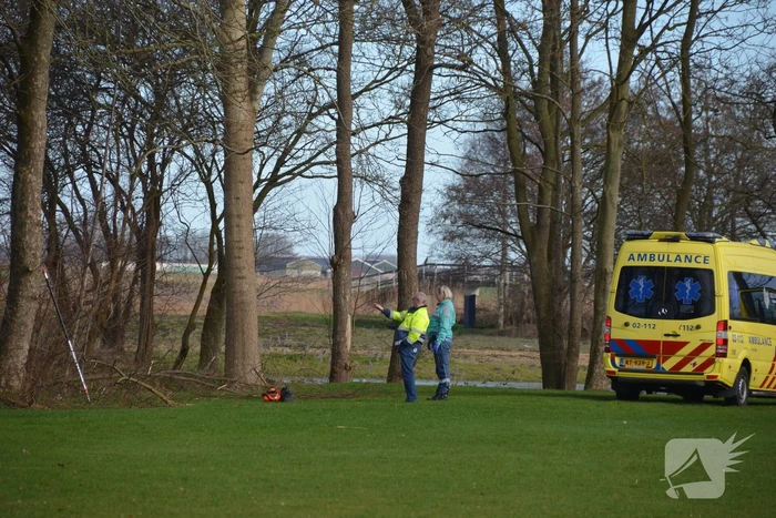 Persoon gewond bij snoeiwerkzaamheden