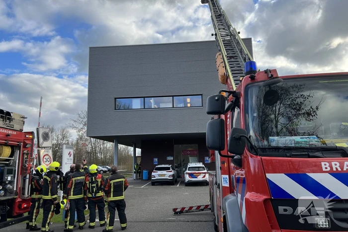 Brandweer doet onderzoek naar brand