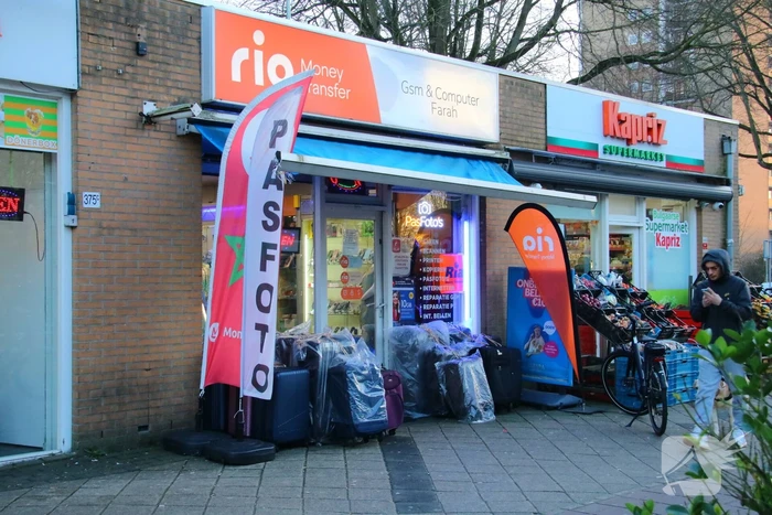 Onderzoek naar overval op telefoonwinkel
