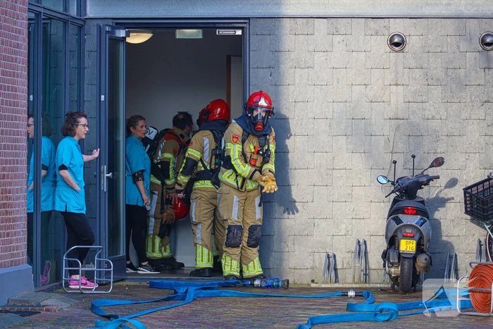 Bankstel in brand in woonzorgcentrum