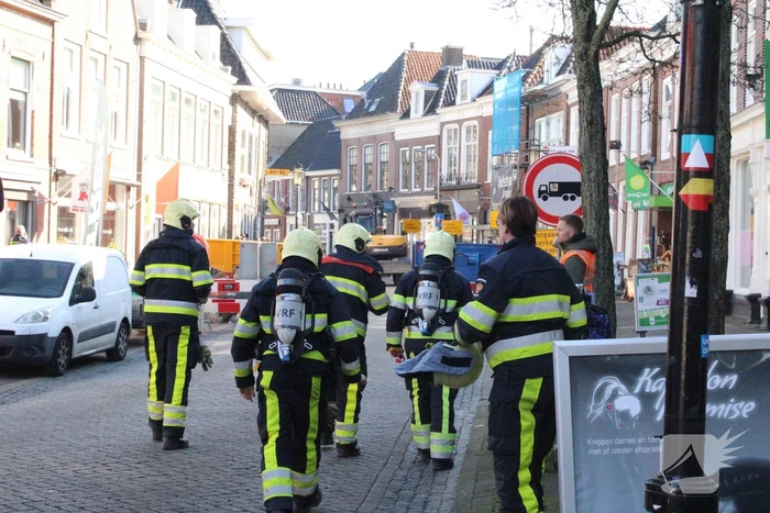 Winkelstraat afgesloten door gaslek