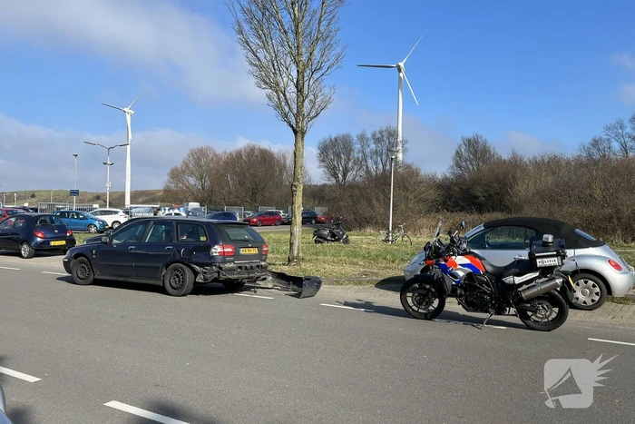 Motorrijder gewond bij botsing met auto