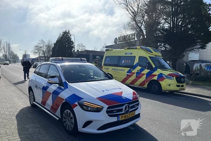 Motorrijder gewond bij botsing met auto