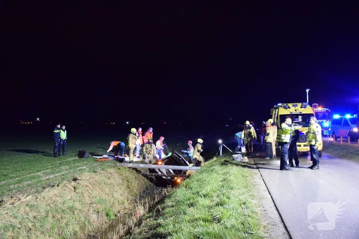 Inzittenden bekneld bij verkeersongeval