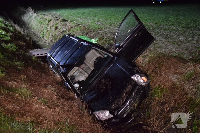 Inzittenden bekneld bij verkeersongeval