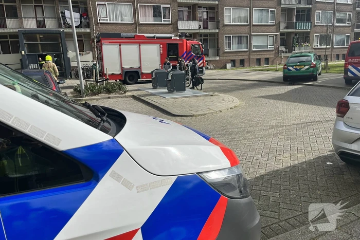 Flatwoning geventileerd vanwege gaslucht