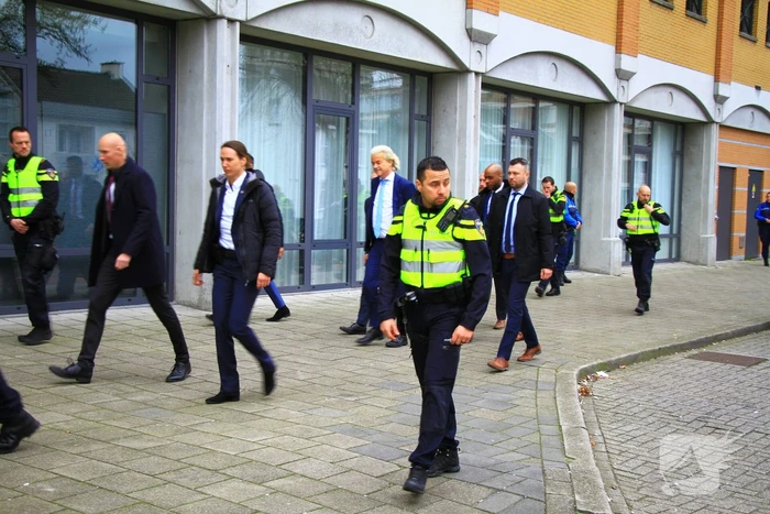 Bezoek Geert Wilders trekt veel bekijks