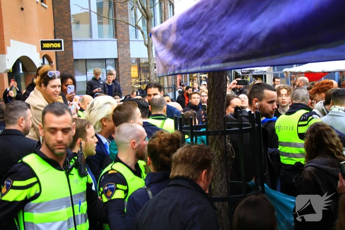 Bezoek Geert Wilders trekt veel bekijks