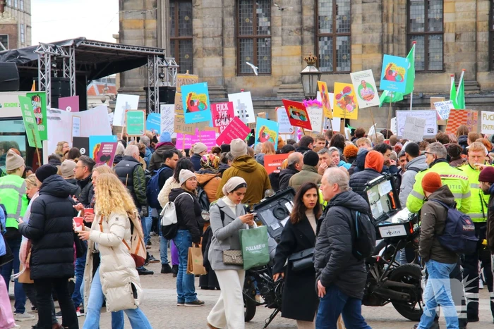 Grote drukte bij feminist march