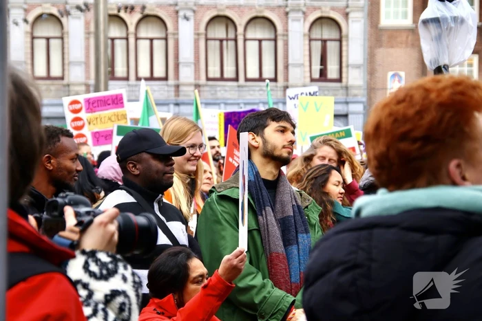 Grote drukte bij feminist march