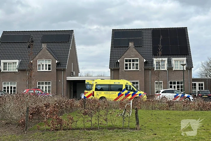 Persoon gewond na val in woning
