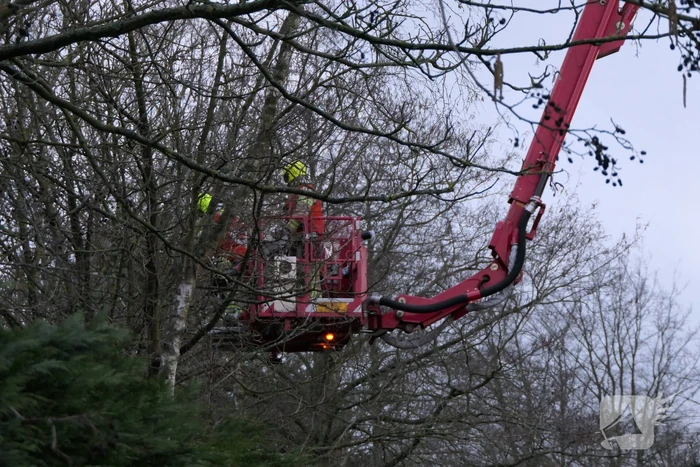 Brandweer controleert schoorsteen vanwege mogelijke brand