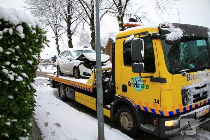 Flinke schade bij botsing op kruising