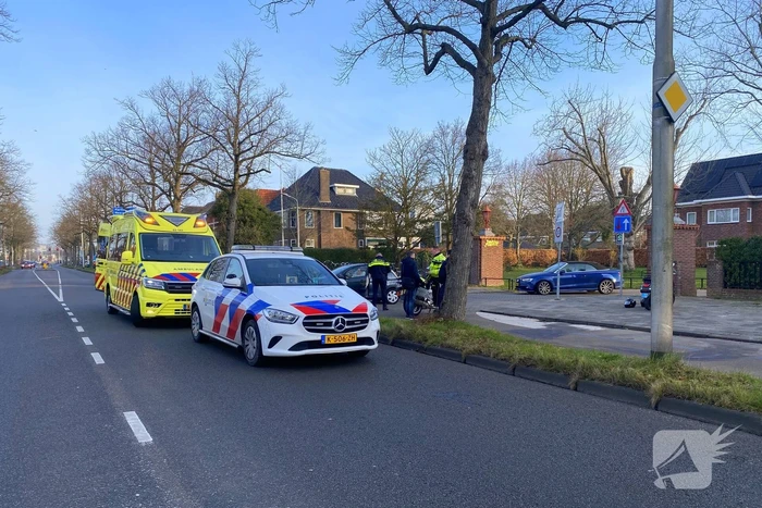 Scooterrijdster aangereden door automobilist