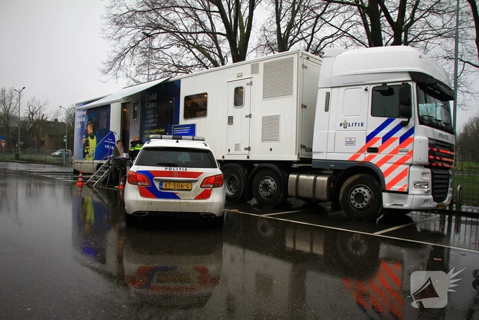 Mobiel Media Lab op parkeerterrein Lidl