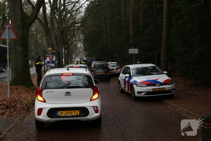 Politie houdt verkeerscontrole
