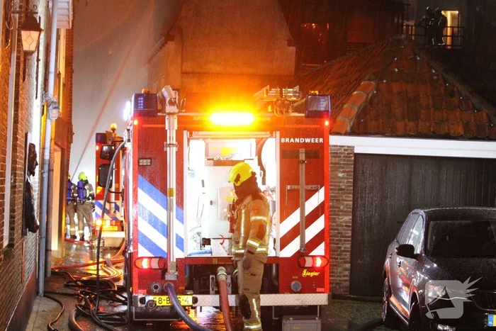 Ontruiming in centrum wegens grote woningbrand