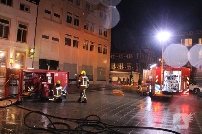 Ontruiming in centrum wegens grote woningbrand
