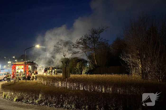 Schuur verwoest door uitslaande brand